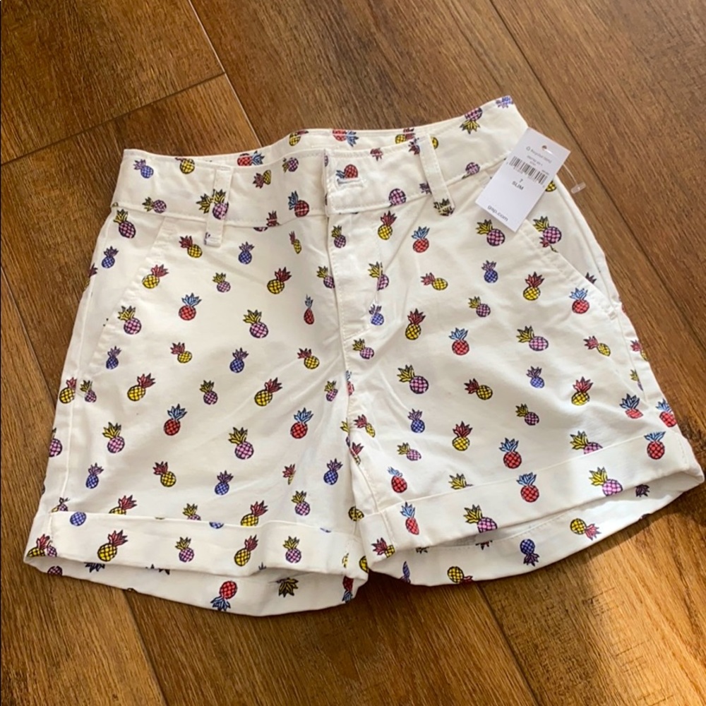 Girls gap pineapple print shorts. 7 slim